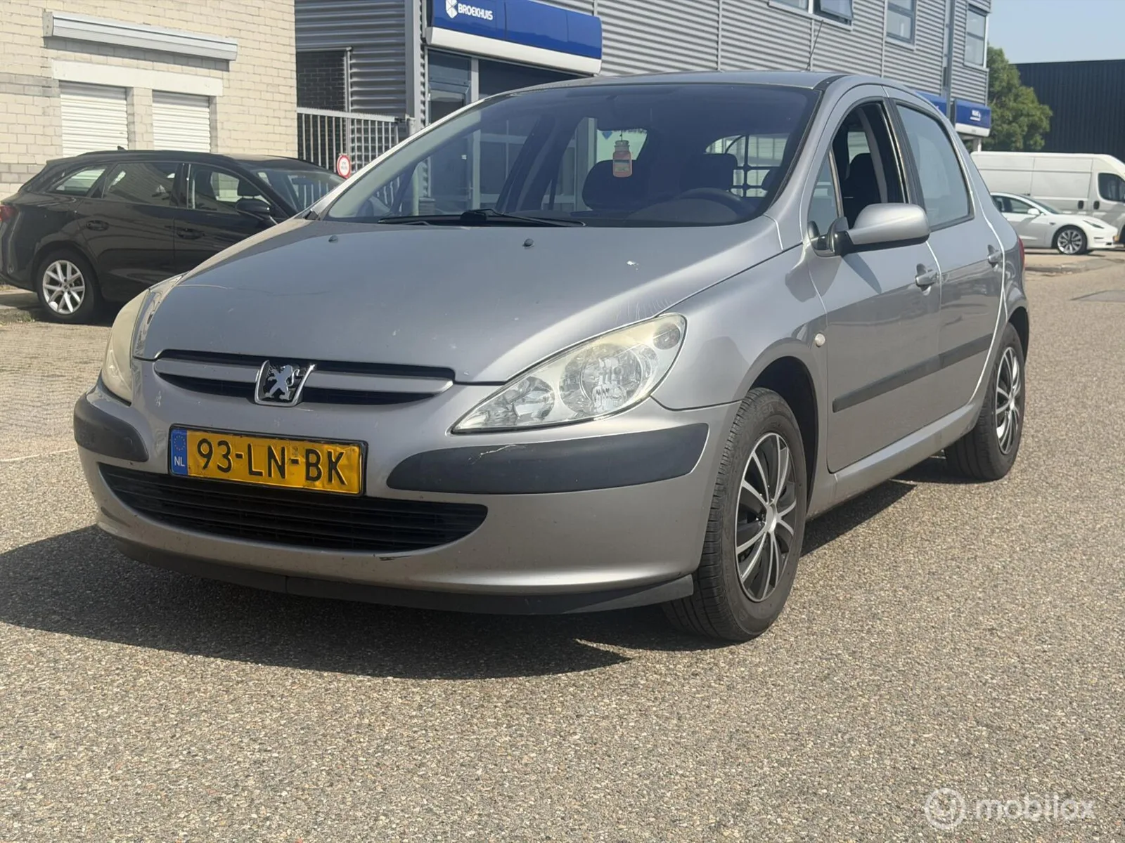 Peugeot 307 (2003) — foto 1