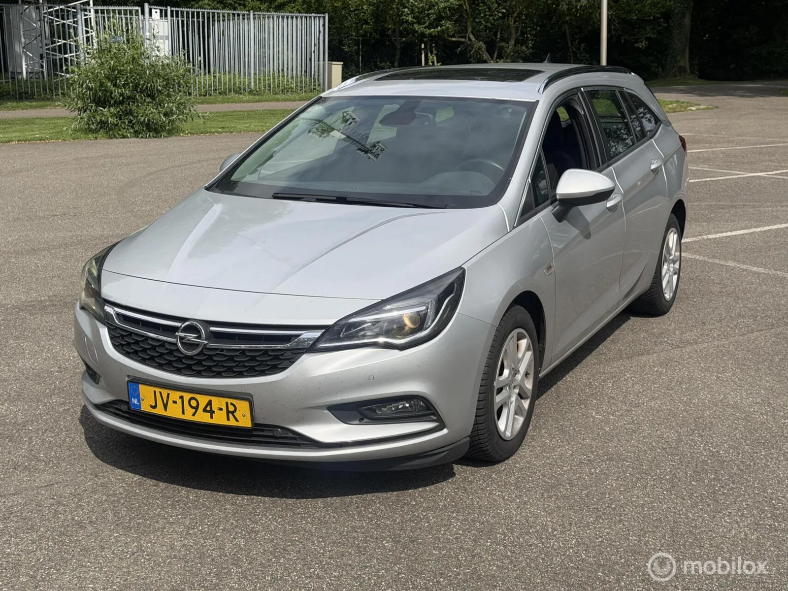 Opel Astra (2016) — foto 1