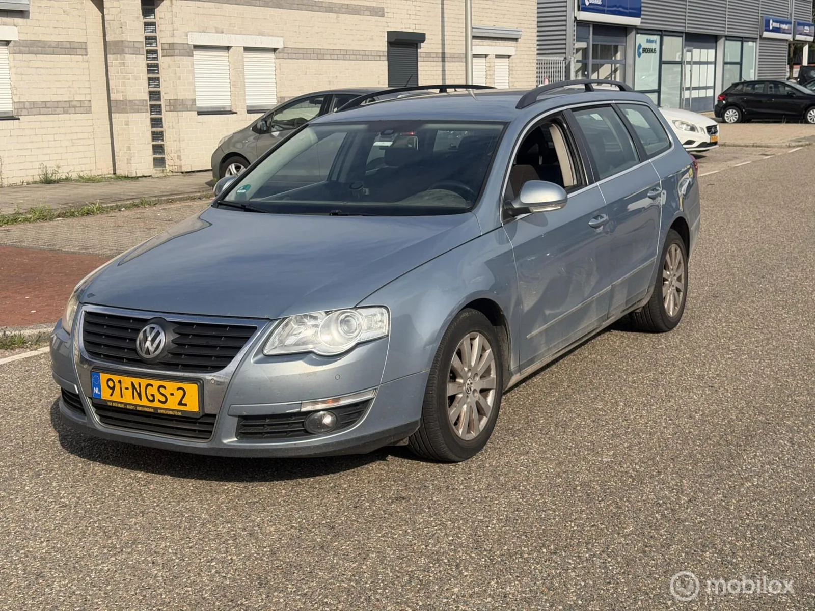 Volkswagen Passat (2010) — foto 1