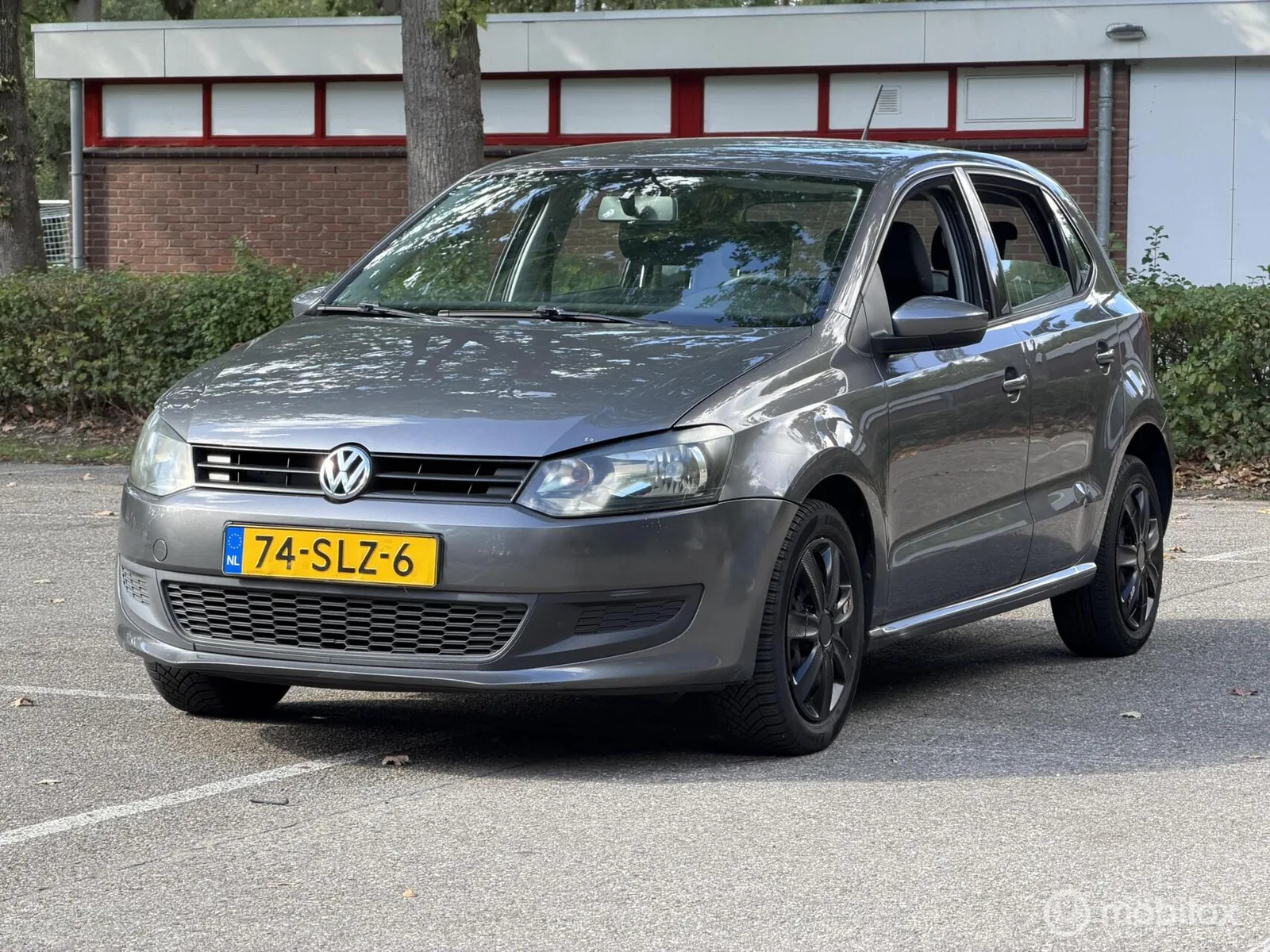 Volkswagen Polo (2011) — foto 1