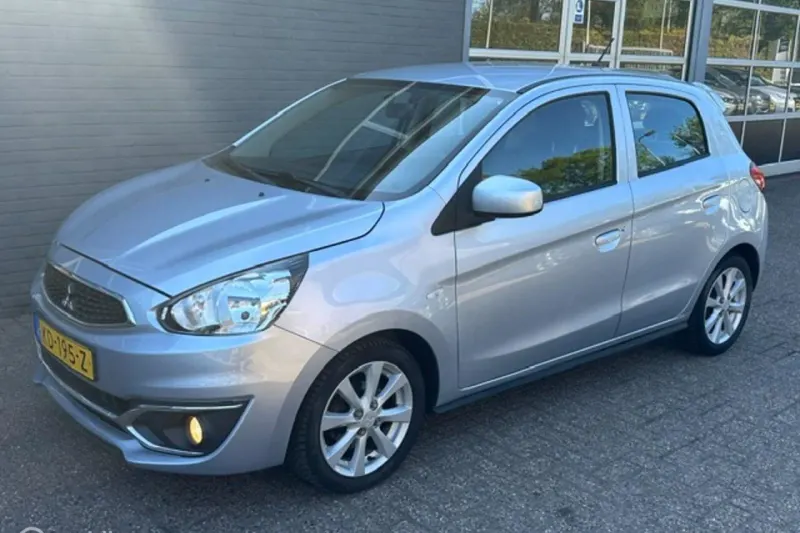 Mitsubishi Space Star (2016)