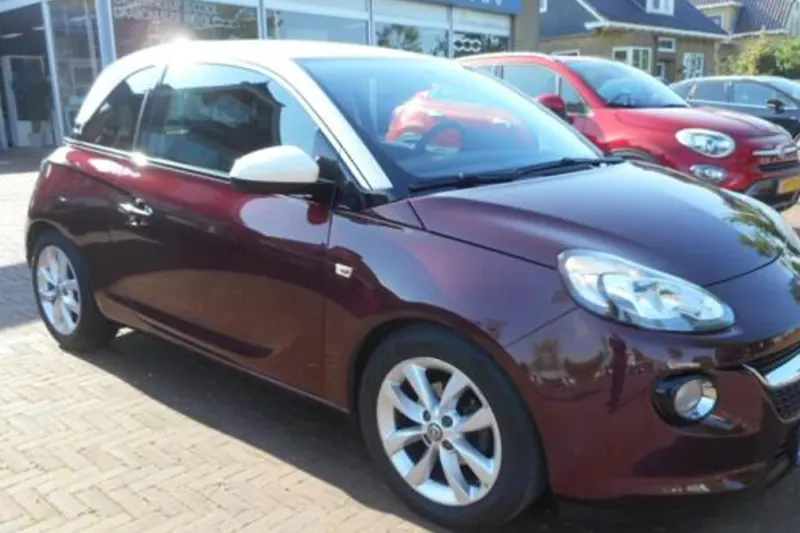 Opel Adam (2015)