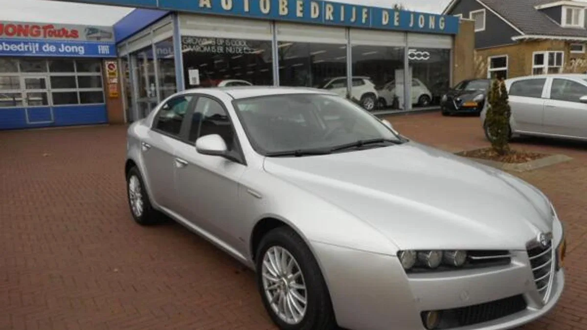 Alfa Romeo 159 (2009) — foto 1
