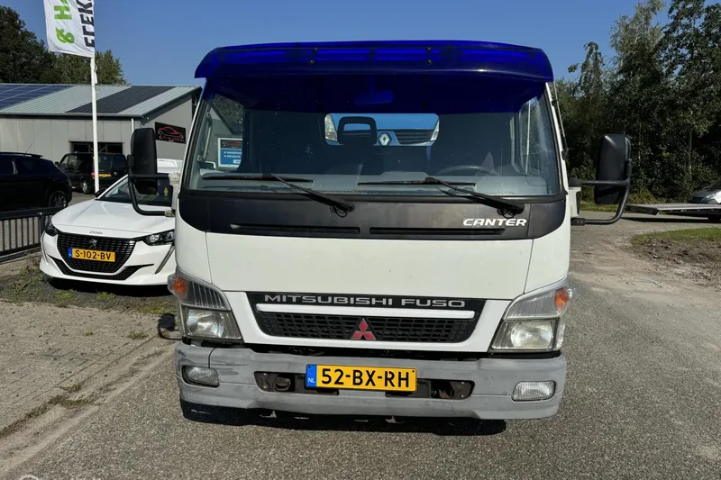 Mitsubishi Canter (2006)