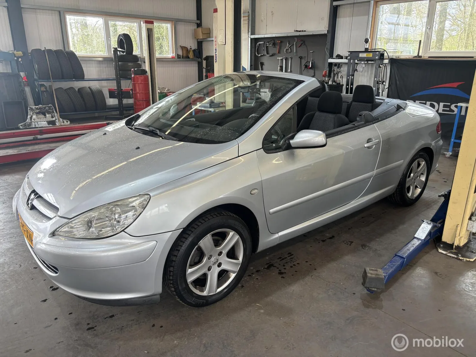 Peugeot 307 (2004) — foto 1