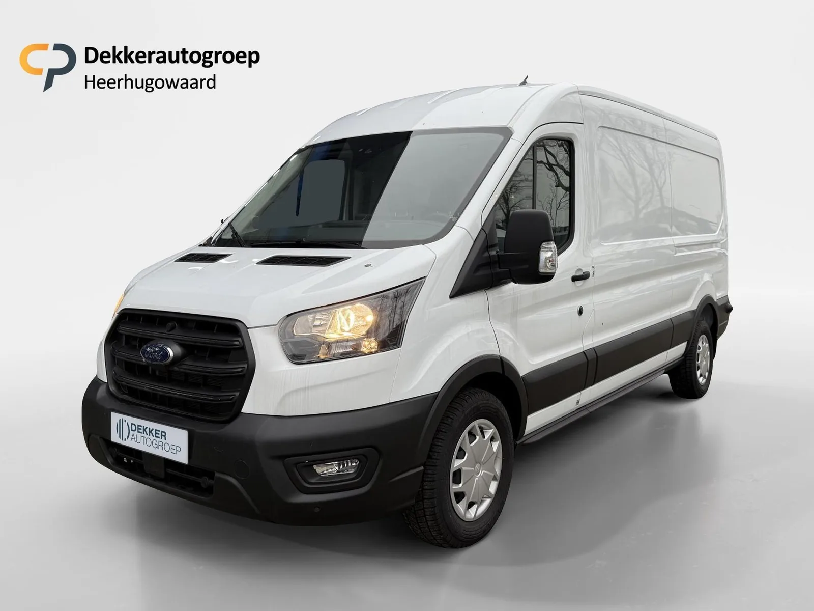 Ford Transit (2024) — foto 1