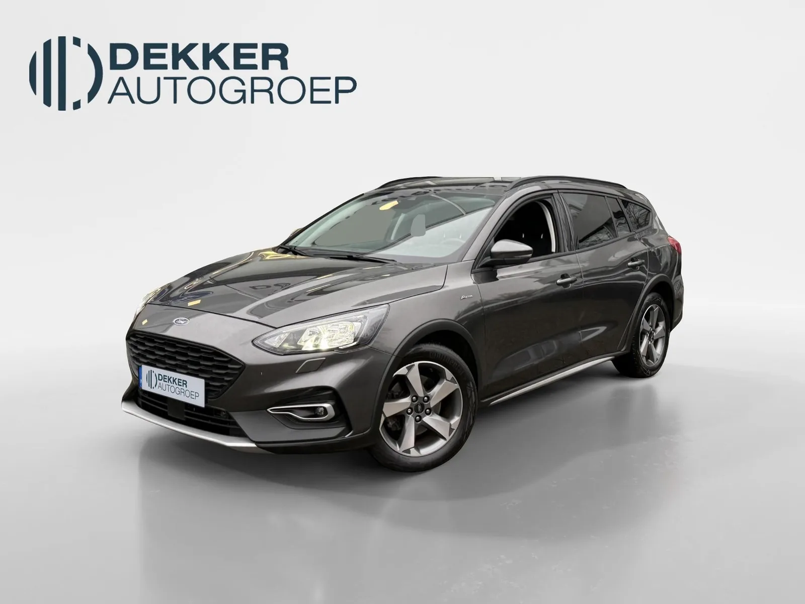 Ford Focus (2022) — foto 1