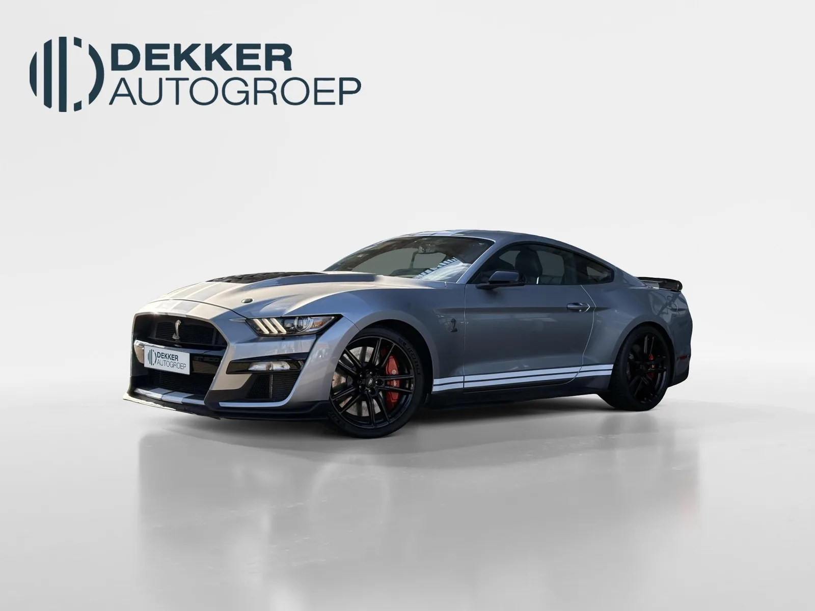 Ford Mustang (2020) — foto 1