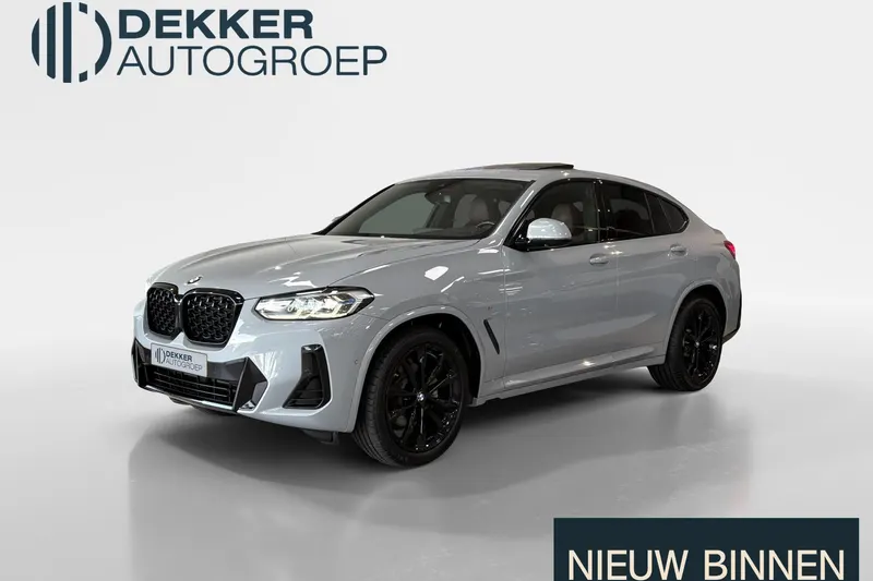 BMW X4 (2022)