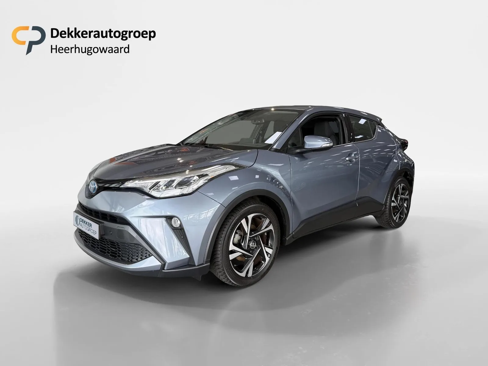 Toyota C-HR (2023) — foto 1