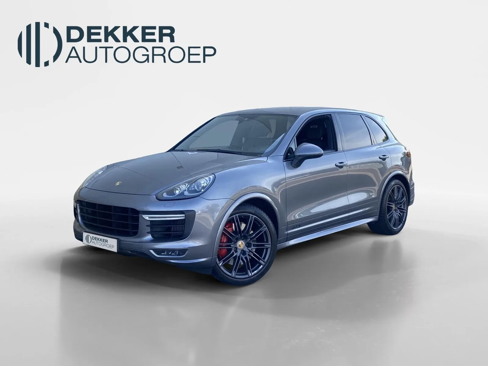 Porsche Cayenne (2015) — foto 1