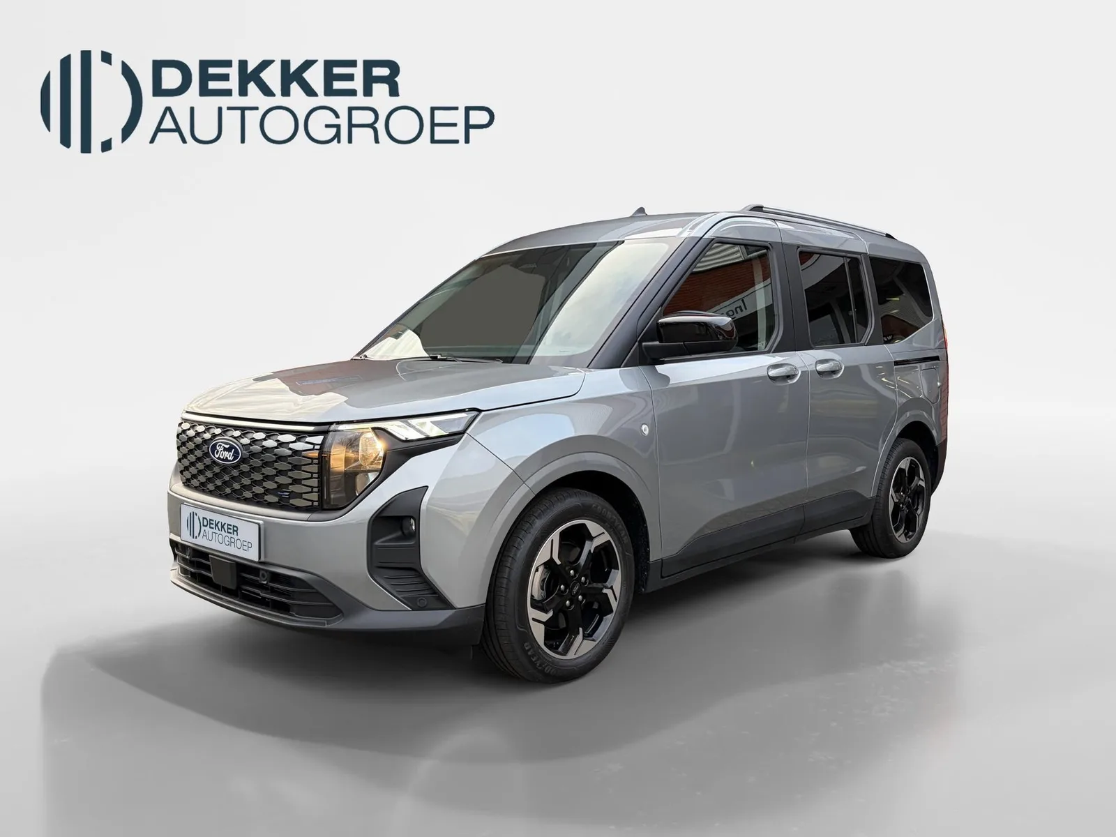 Ford Tourneo Courier (2025) — foto 1