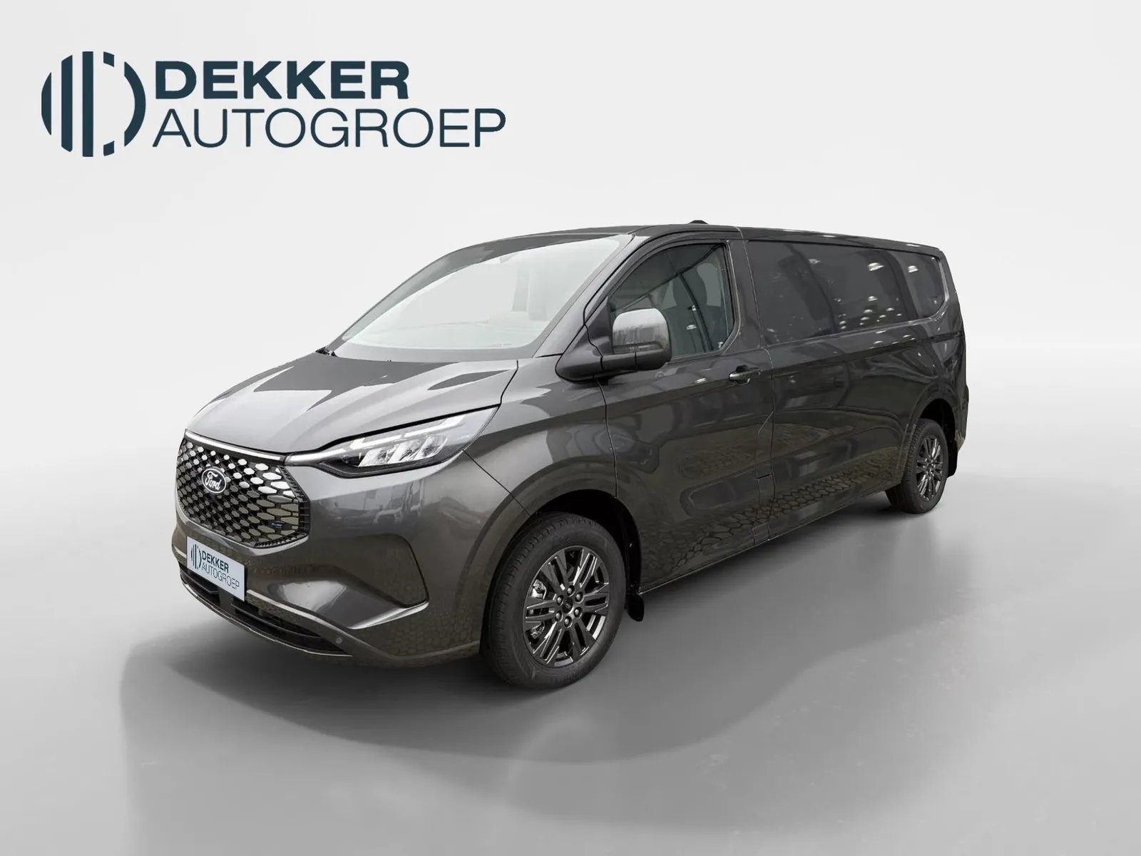 Ford E-Custom (2024) — foto 1