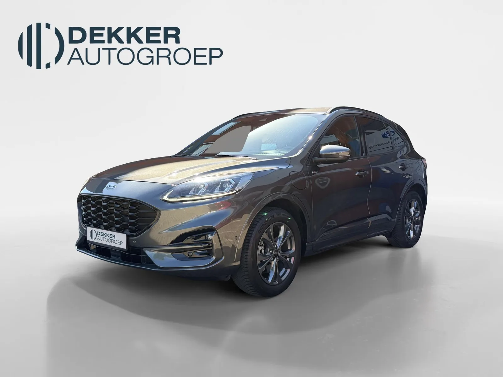 Ford Kuga (2021) — foto 1