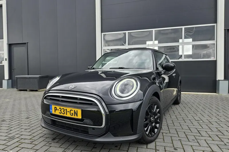 MINI Cooper (2022)