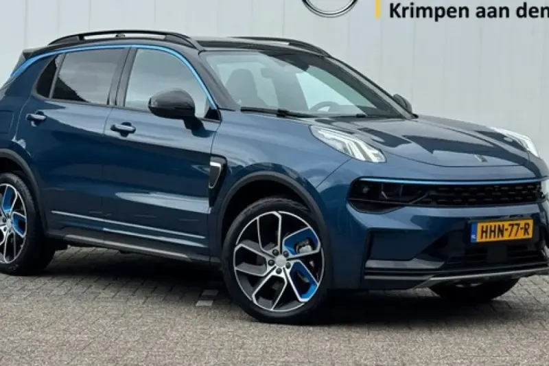 Lynk & Co 01 (2023)