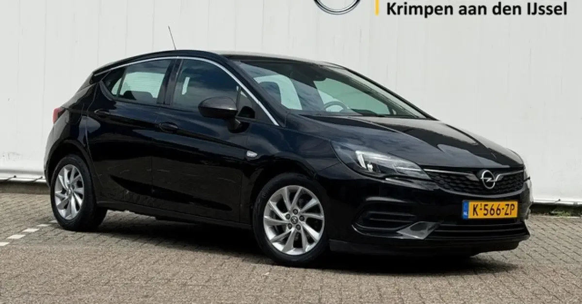 Opel Astra (2020) — foto 1