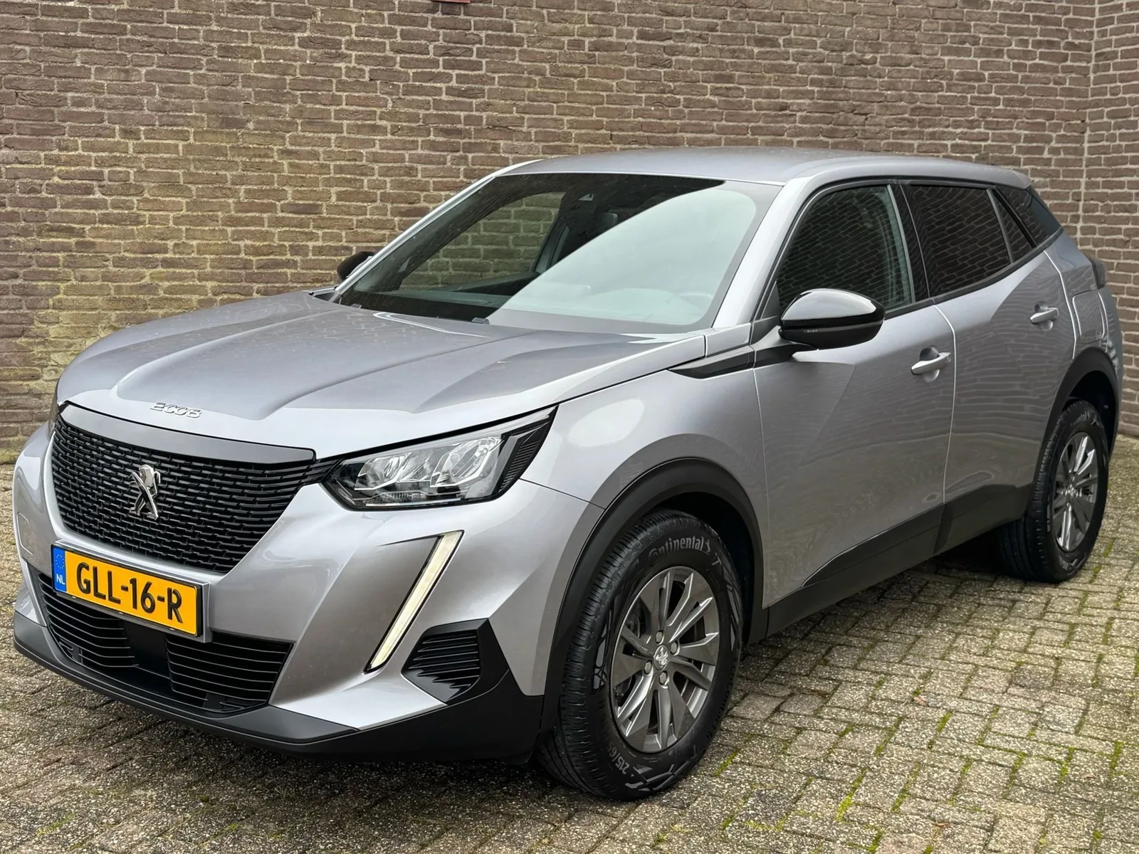 Peugeot 2008 (2023) — foto 1
