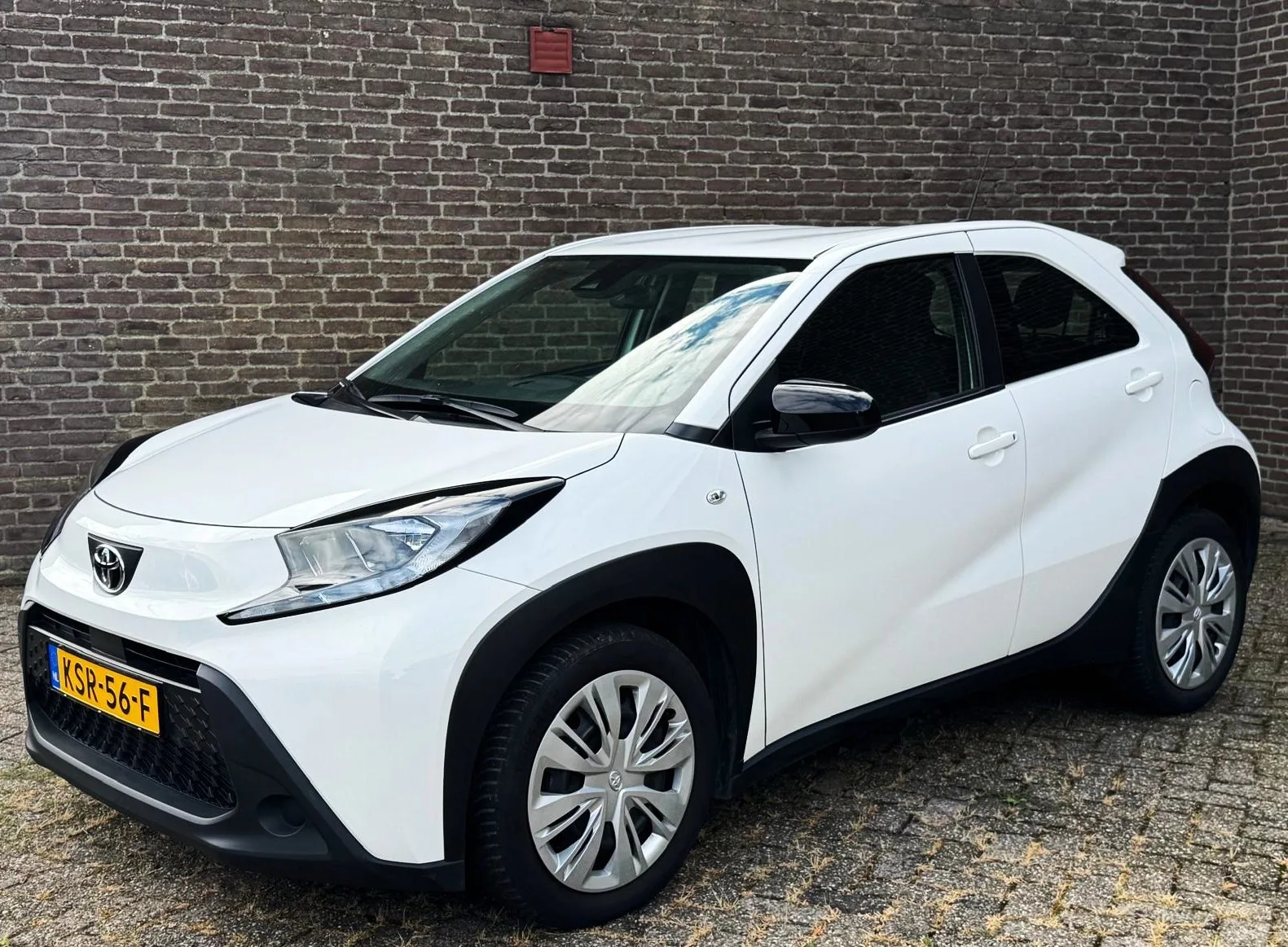 Toyota Aygo X (2022) — foto 1