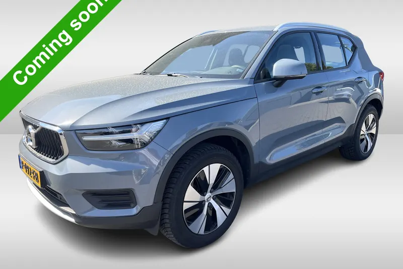 Volvo XC40 (2022)