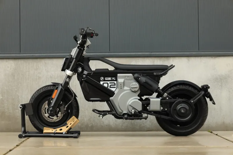 BMW CE 02 (2024)