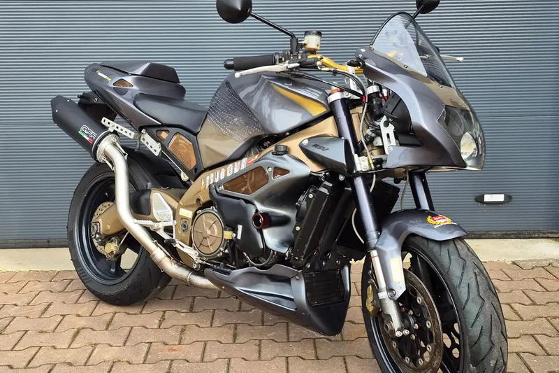 Aprilia Tuono Rsv 1000 (2003)