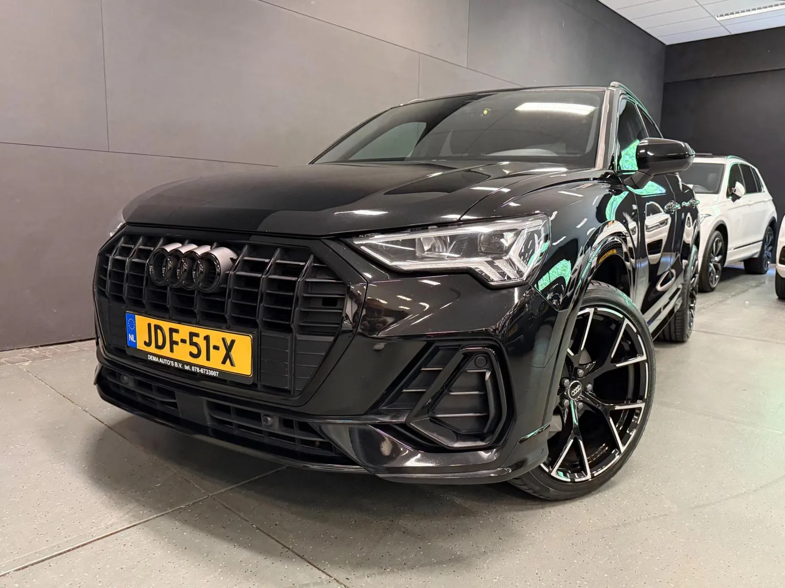 Audi Q3 (2021) — foto 1