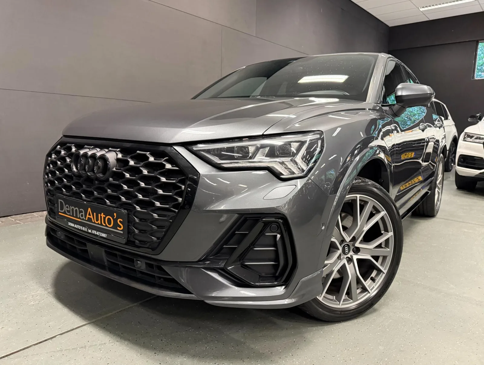 Audi Q3 (2021) — foto 1