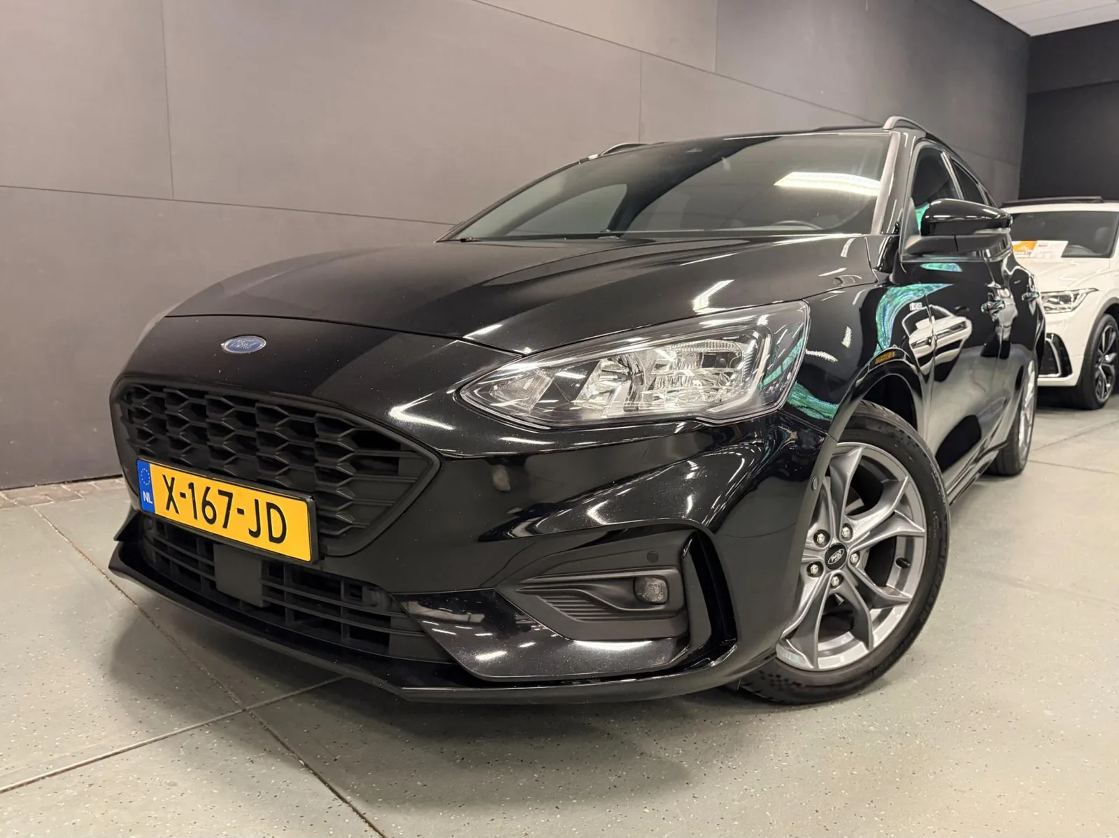 Ford Focus (2020) — foto 1