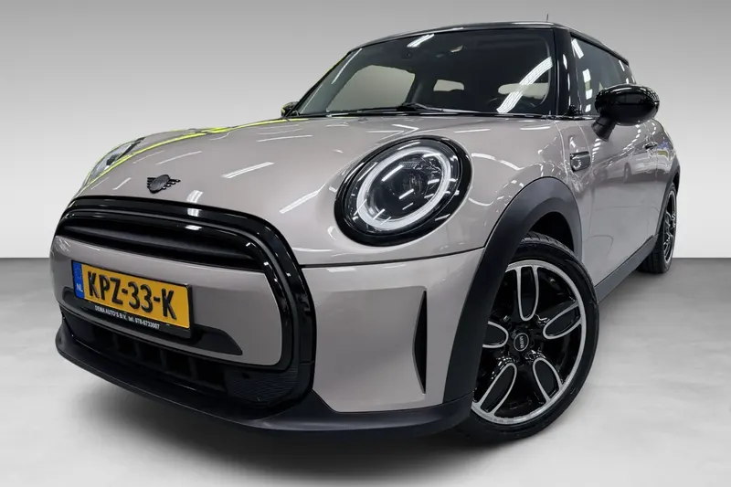 MINI Cooper (2023)