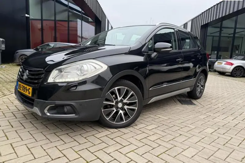 Suzuki SX4 S-Cross (2014)