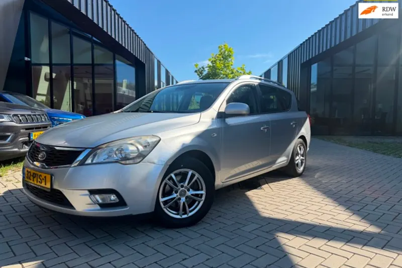 Kia Cee'd (2011)
