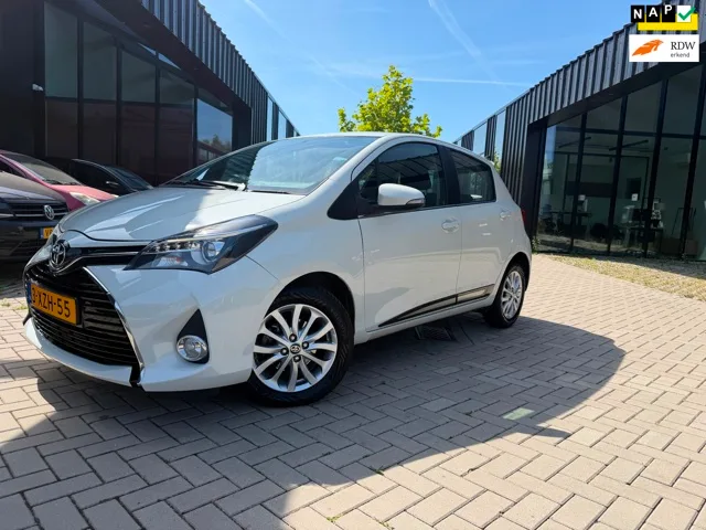 Toyota Yaris (2014) — foto 1