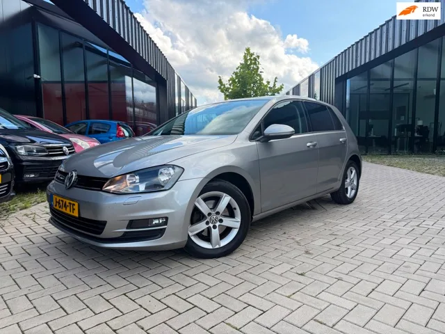 Volkswagen Golf (2013) — foto 1