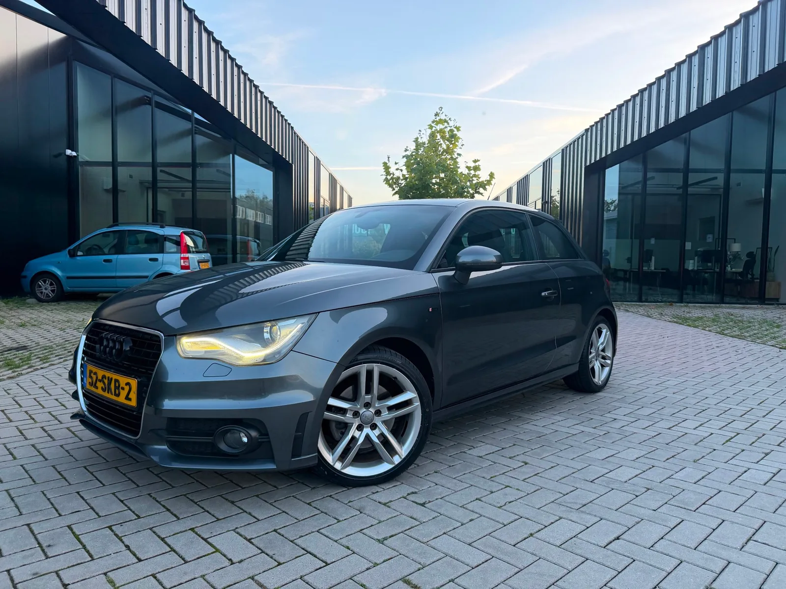 Audi A1 (2011) — foto 1