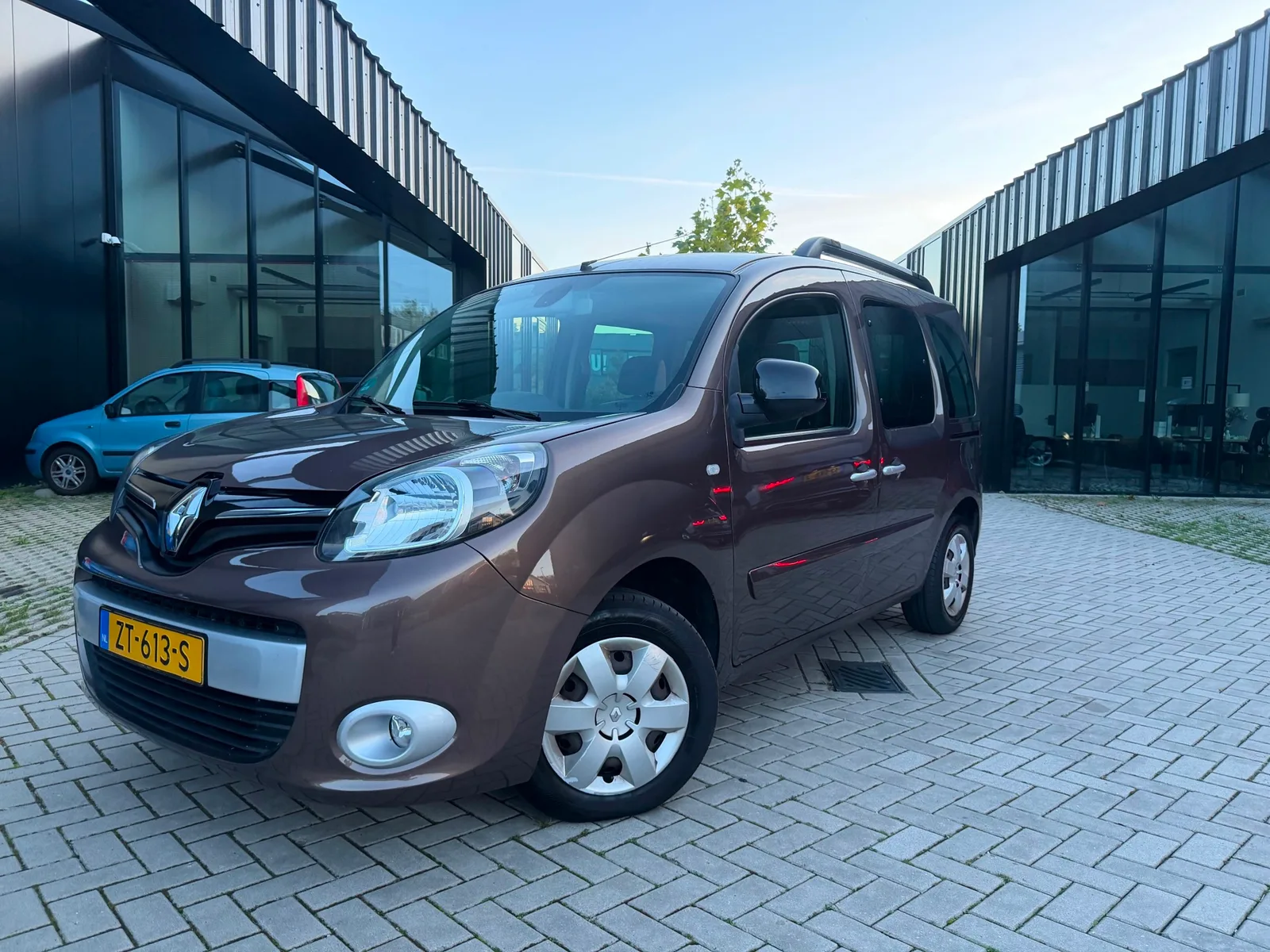 Renault Kangoo (2014) — foto 1