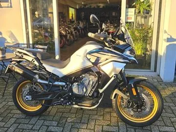 CFMOTO 800 (2026) — foto 1