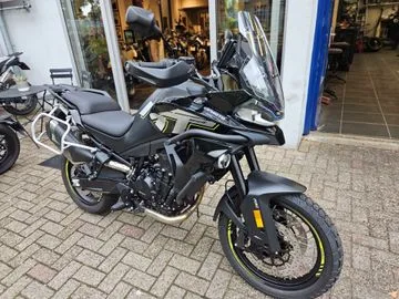CFMOTO 800 (2025) — foto 1
