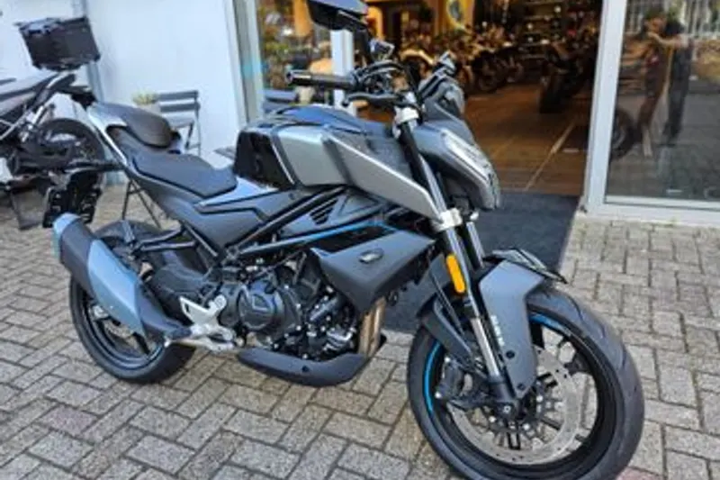 CFMoto 450NK (2026)