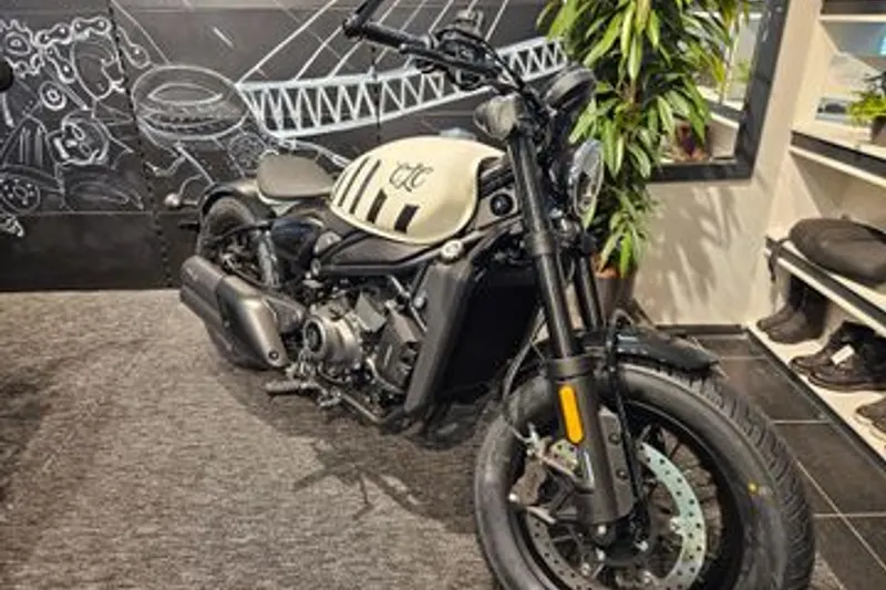 CFMoto 450 CLC Bobber (2026)