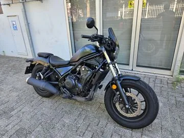 Honda CMX 500 Rebel (2023) — foto 1