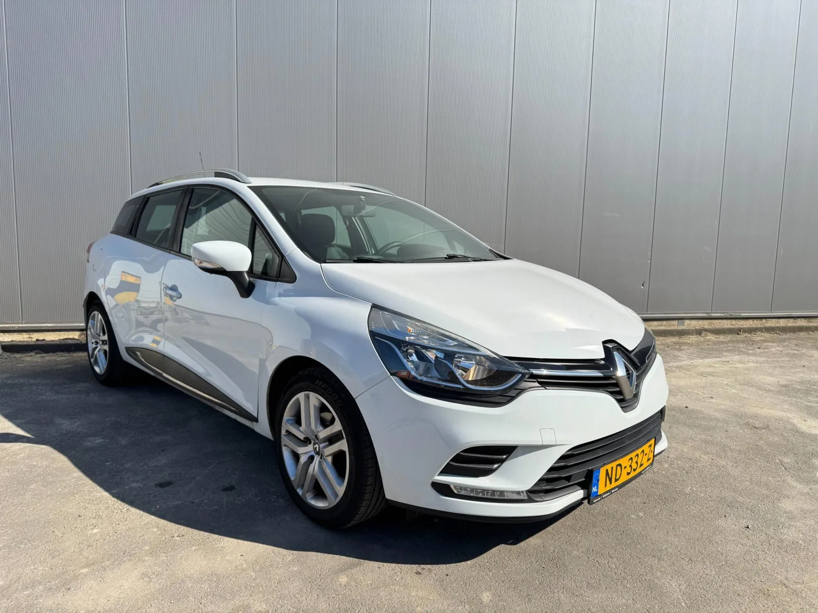 Renault Clio (2017) — foto 1