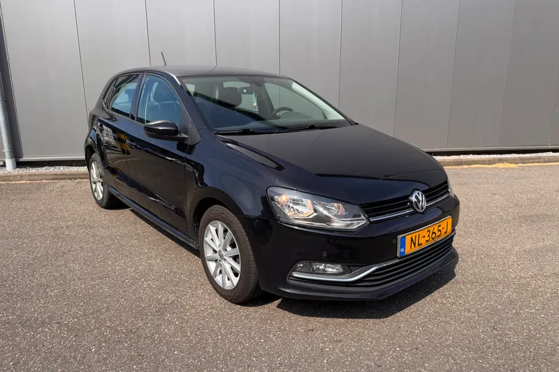 Volkswagen Polo (2015)