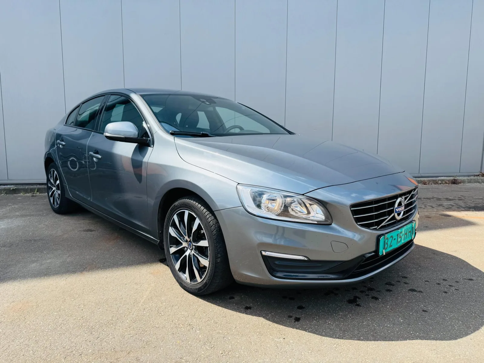 Volvo S60 (2018) — foto 1