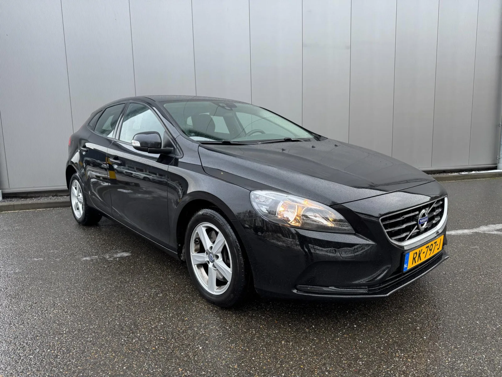 Volvo V40 (2016) — foto 1
