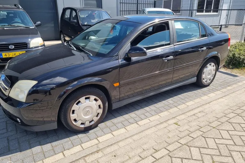 Opel Vectra (2003)