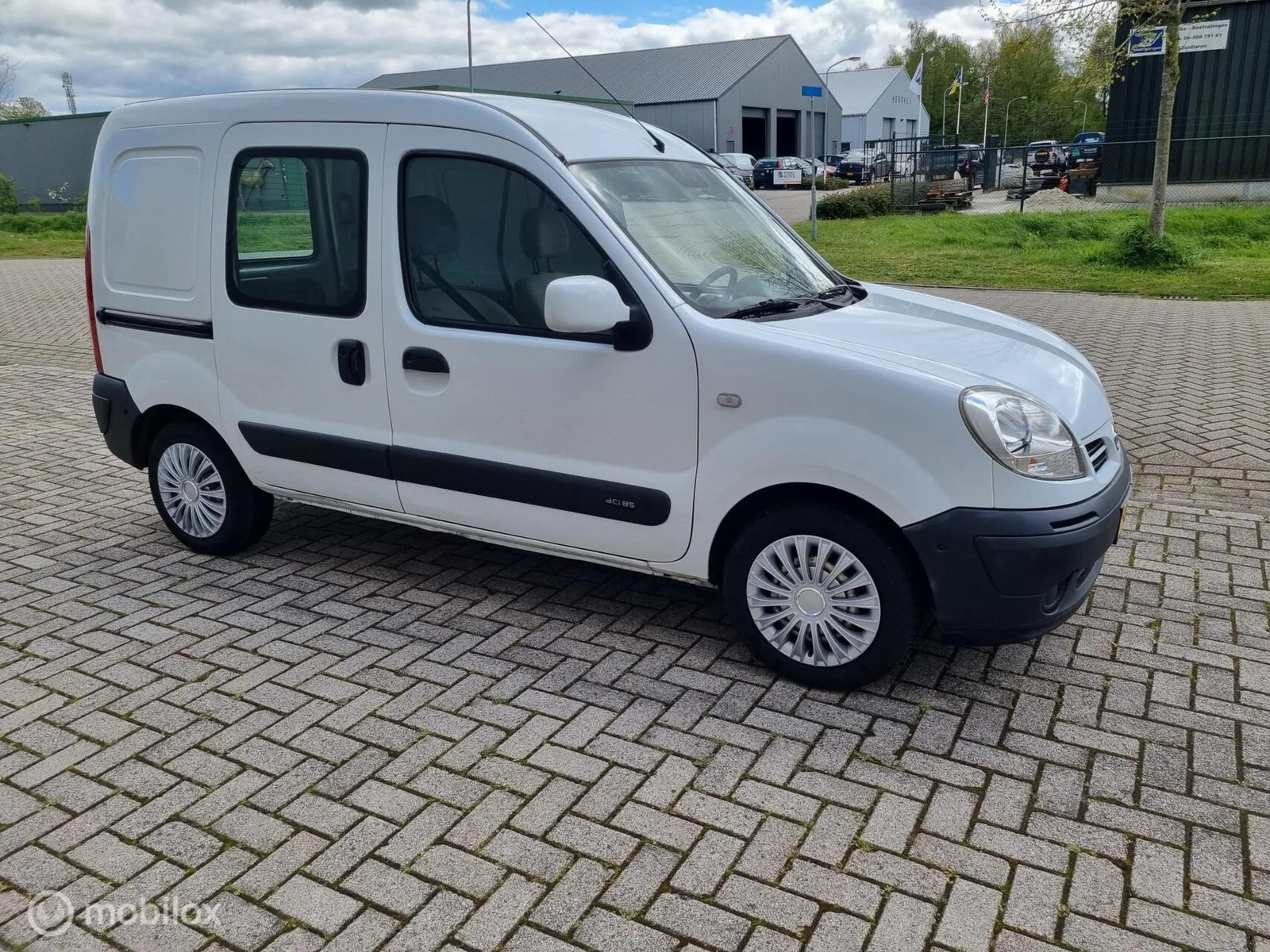 Nissan Kubistar (2007) — foto 1
