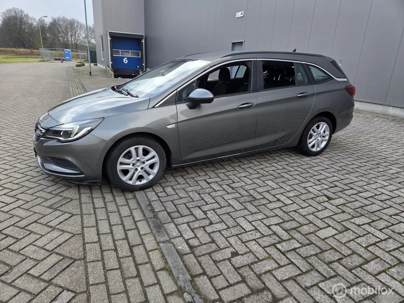 Opel Astra (2019) — foto 1