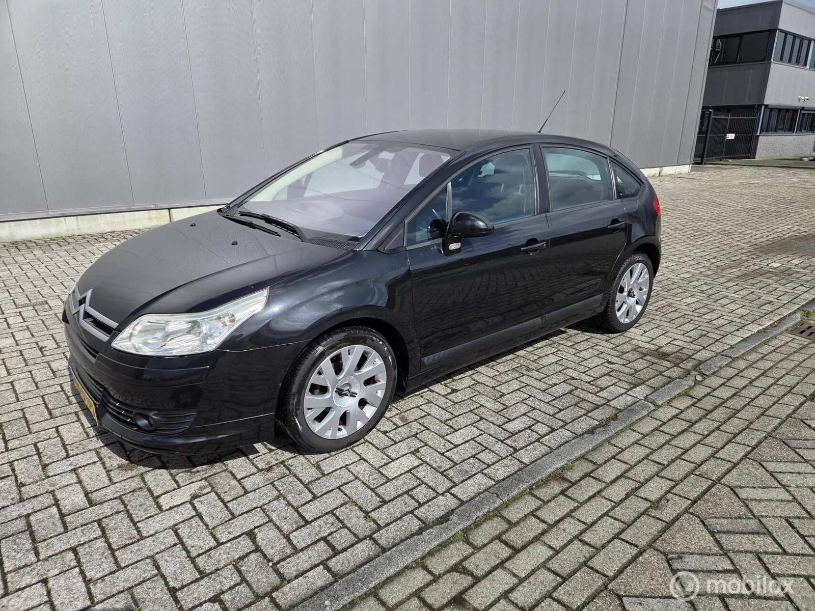 Citroën C4 (2006) — foto 1