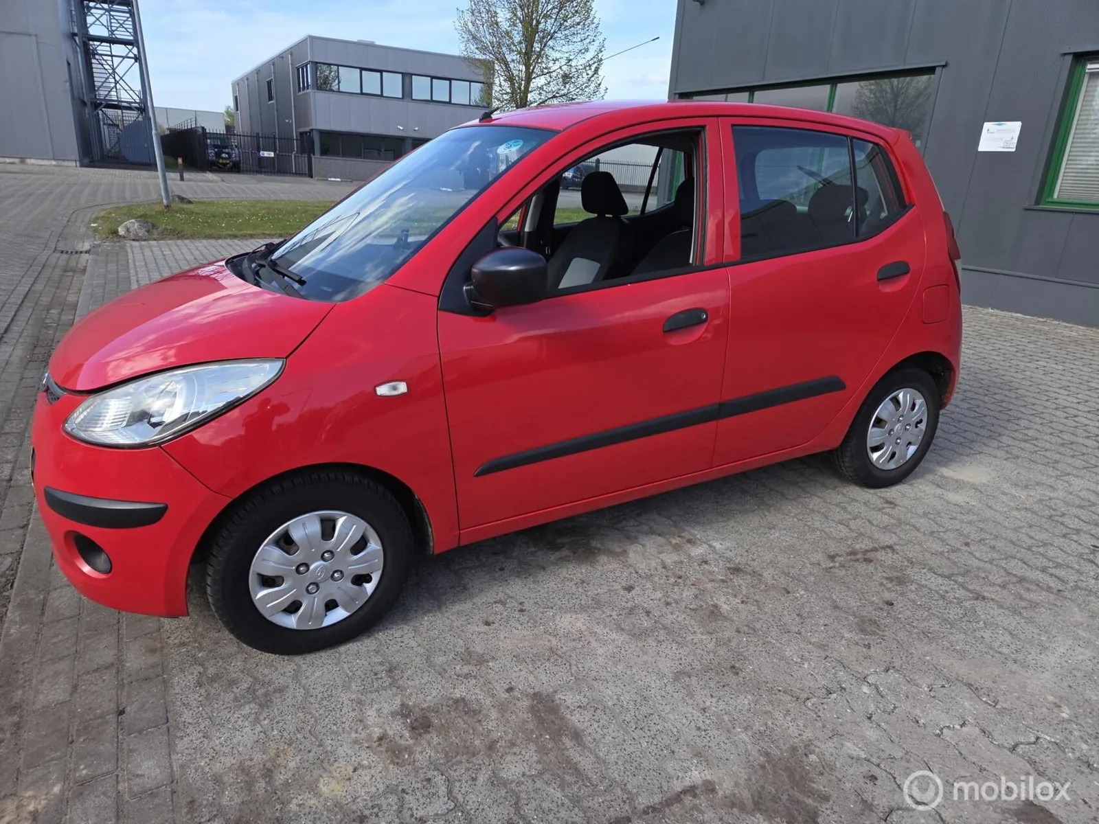 Hyundai i10 (2009) — foto 1